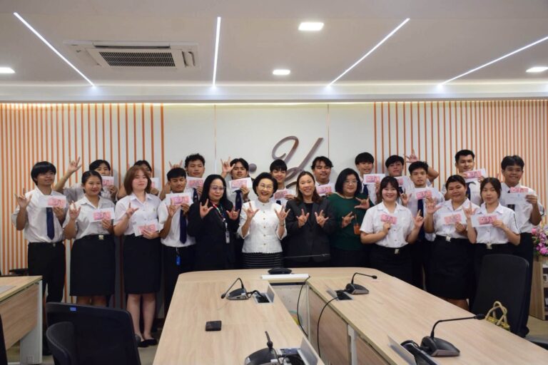 มูลนิธิอนุเคราะห์คนหูหนวก ในพระบรมราชินูปถัมภ์ มอบทุนการศึกษาแก่นักศึกษามหาวิทยาลัยสวนดุสิต ที่มีความบกพร่องทางการได้ยิน ประจำปีการศึกษา 2569